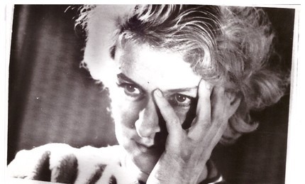 С. Л. Сапожникова, театральный режиссёр и кинорежиссёр, в 1975-1980 гг. была режиссёром Народного театра. Фотоархив Дома учёных