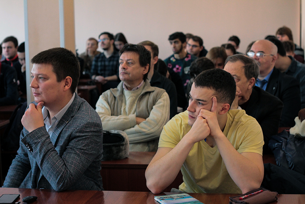Более 90 студентов и преподавателей ТУСУРа прослушали курс лекций по квантовым технологиям