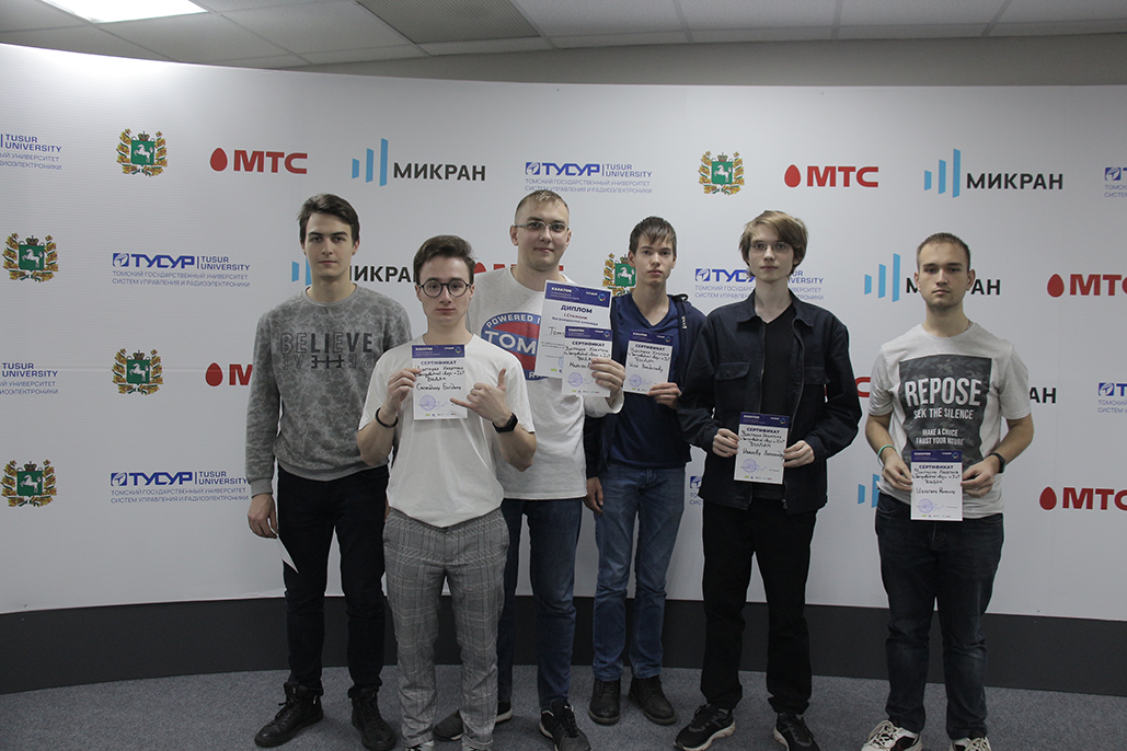 Тусуровский хакатон по беспроводной связи и IoT собрал более 30 участников из вузов Томска