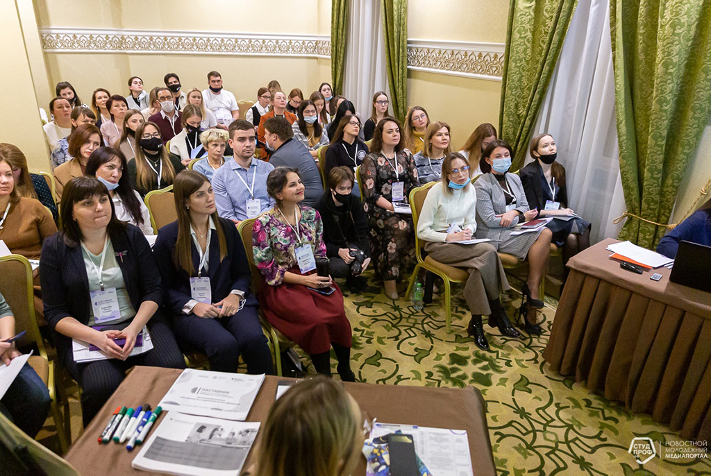 Делегация ТУСУРа приняла участие во всероссийском семинаре «Наставник»