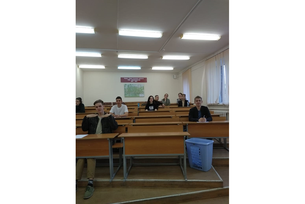 Команда студентов ТУСУРа стала победителем региональной олимпиады по философии.