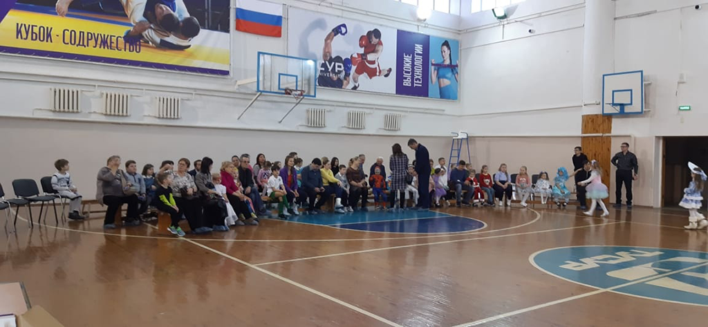 Новогодний праздник для детей сотрудников прошёл в ТУСУРе