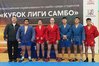 Самбисты из ТУСУРа взяли три медали на всероссийских соревнованиях