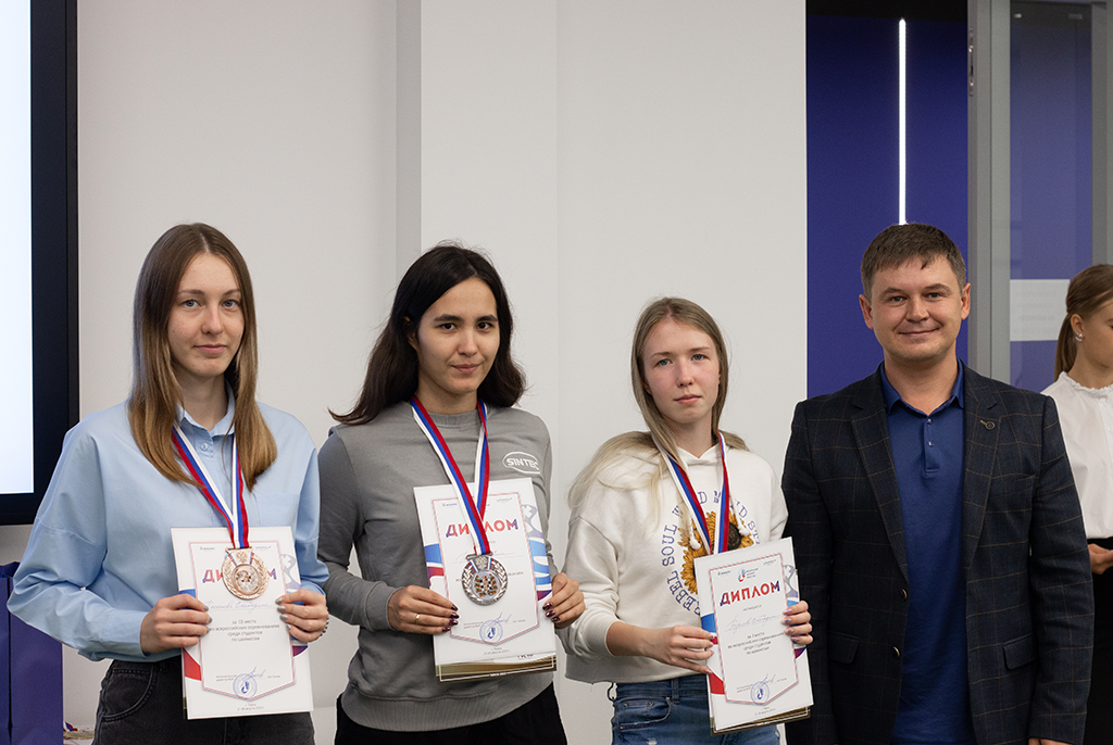 Всероссийские соревнования по шахматам среди студентов завершились в ТУСУРе