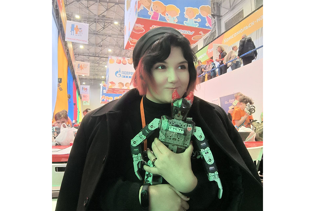 Команда ТУСУРа заняла первое место на международном фестивале по робототехнике