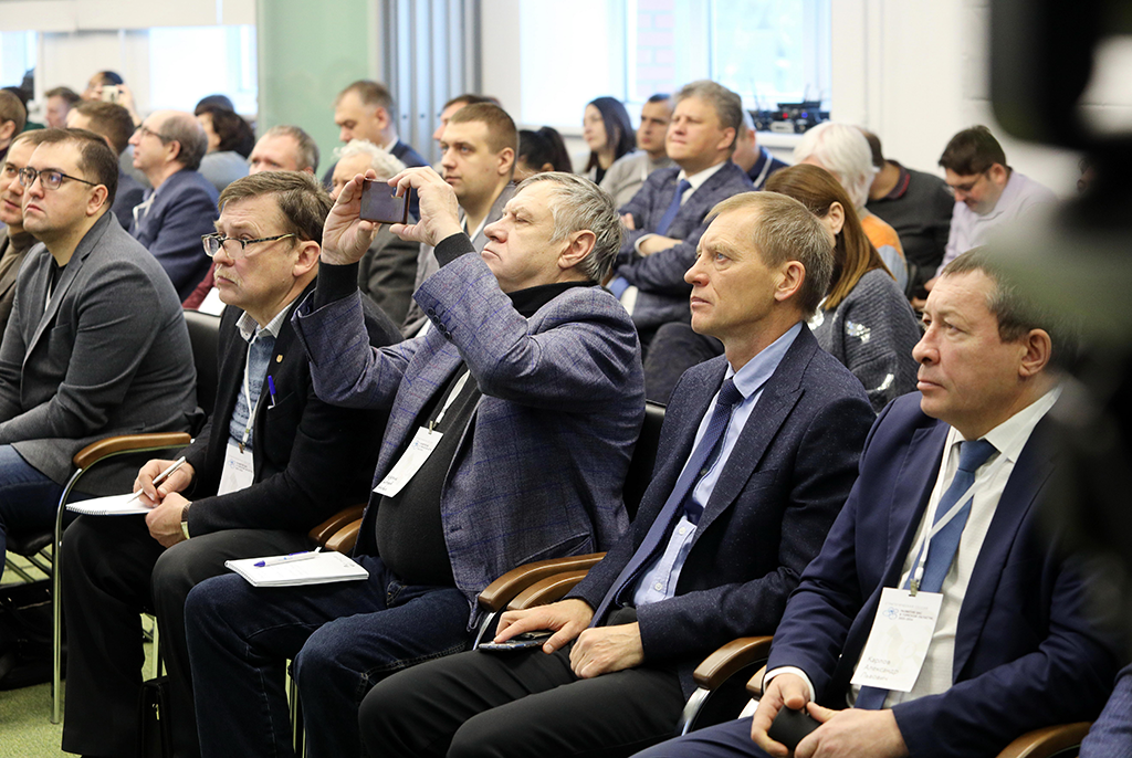 Стратегическая сессия Большого университета Томска «Беспилотные летательные аппараты» стартовала в IT-Академии ТУСУРа