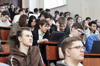 Треки для специалистов, студентов и школьников прошли в рамках форума «CyberV – 2024»