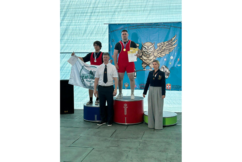 Студенты ТУСУРа – победители всероссийских соревнований по пауэрлифтингу