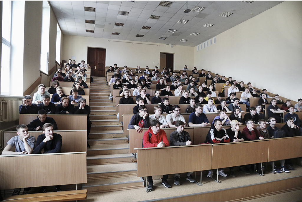 Студенты ТУСУРа смогут пройти обучение на базе военного учебного центра ТГУ