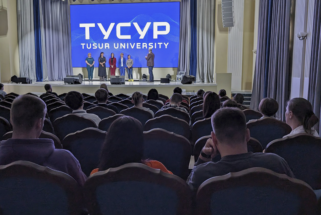 В ТУСУРе состоялось вручение сертификатов выпускникам Специализированных классов