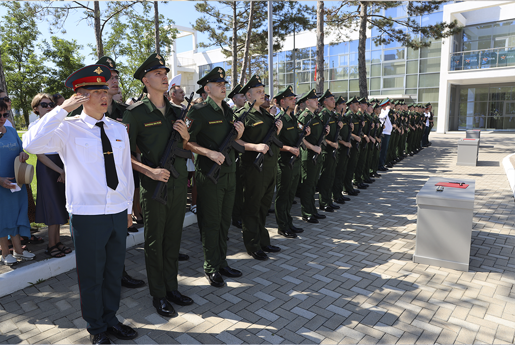 Выпускник ТУСУРа проходит военную службу в Военном инновационном технополисе «ЭРА»