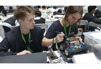 Студенты ТУСУРа выиграли «серебро» на международных соревнованиях роботов RoboCup Asia-Pacific 2024