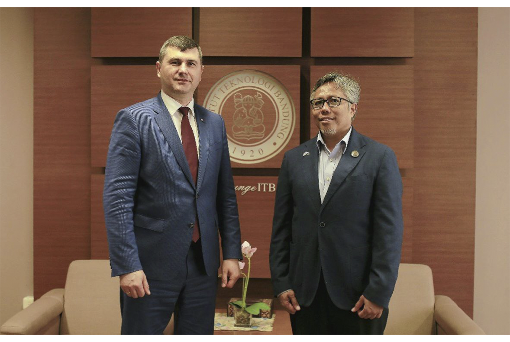 TUSUR Signs Cooperation Agreements with Indonesian Partners