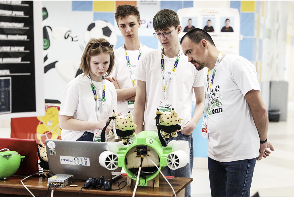 ТУСУР подвел итоги чемпионата по робототехнике «РобоКап»