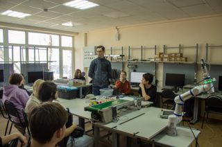 Профессии будущего – в ТУСУРе: Управление в робототехнических системах