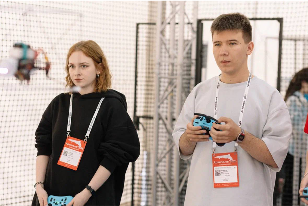 Команды ТУСУРа демонстрируют инженерное мастерство на интенсиве «Архипелаг 2025»