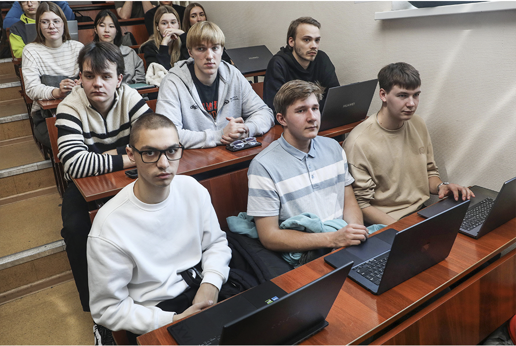 «Декада безопасности» стартовала в ТУСУРе
