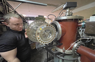 ТУСУР разрабатывает новые терморегулирующие покрытия для космических аппаратов