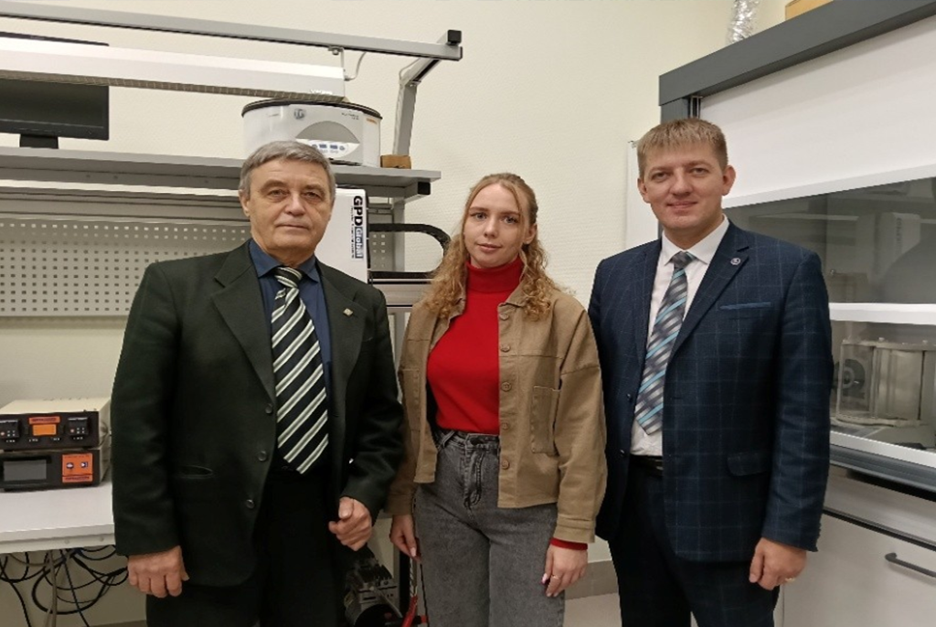 В ТУСУРе созданы компактные разветвители сигналов для систем связи нового поколения