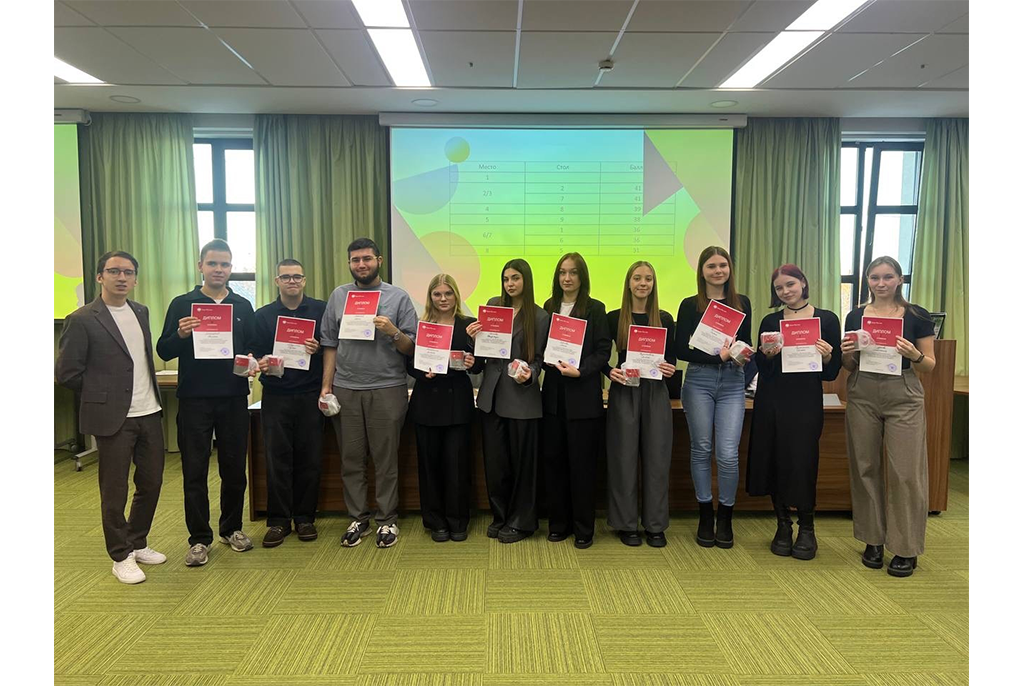 Аналитики и экономисты ФБ ТУСУРа взяли серебро на Финансовом квизе