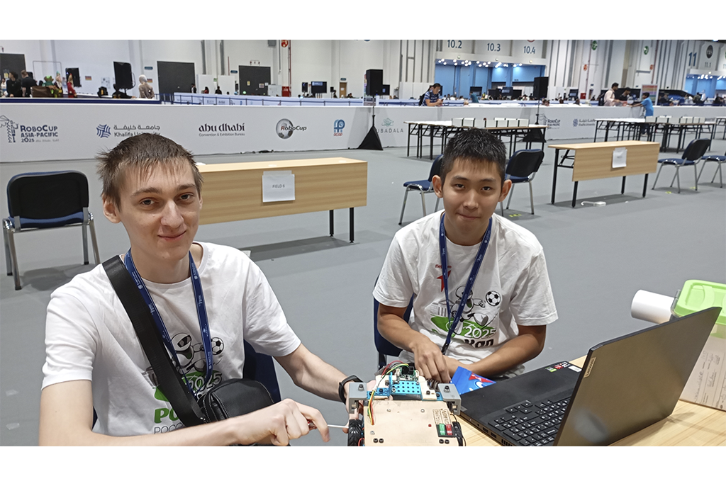 Студенты ТУСУР представили свои разработки на международном мероприятии RoboCup Asia-Pacific 2025