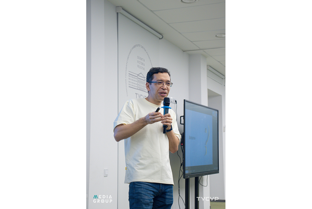 Студенты ИТ-Академии ТУСУРа обсудили с экспертом Т-Банка современные тренды разработки и перспективы сотрудничества