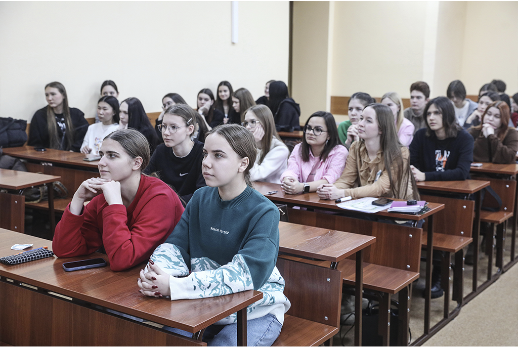 Студенты ТУСУРа погрузились в мир будущего и обсудили карьерные перспективы в разрезе футурологических прогнозов