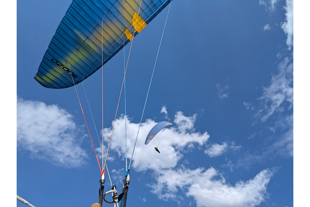 Podnebesye Pilot an International Paragliding Competition Award Winner