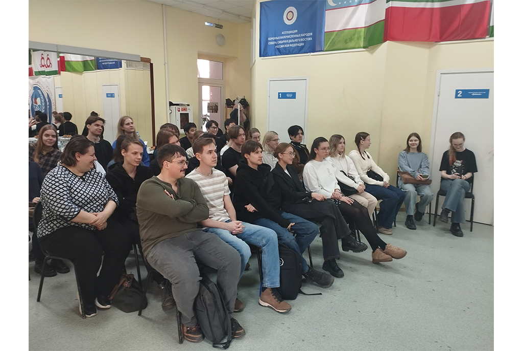 Студенты ТУСУРа продолжают знакомство с культурой народов России