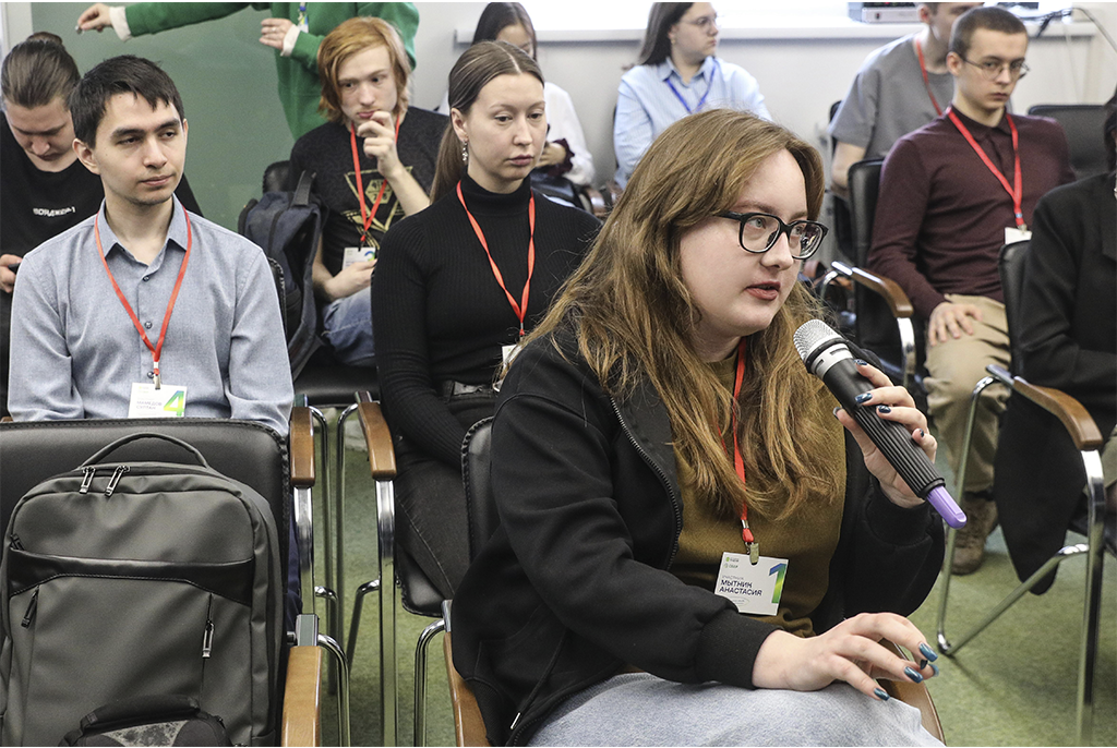 Студенты ТУСУРа и НГУЭУ приступили к работе над кейсами интенсива Сбера в ИТ-Академии