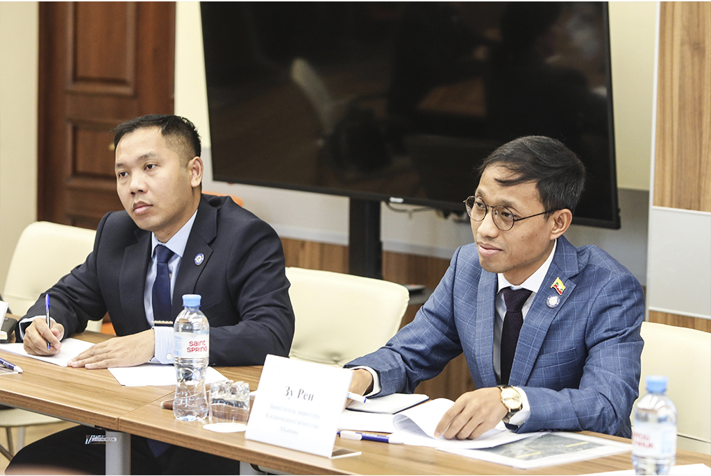 TUSUR and Myanmar Space Agency Discuss Potential Cooperation