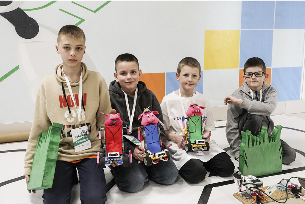 ТУСУР подвел итоги чемпионата по робототехнике «РобоКап»