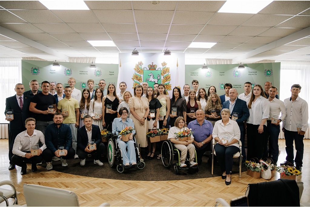 Источник фото: Федерация пауэрлифтинга Томской области