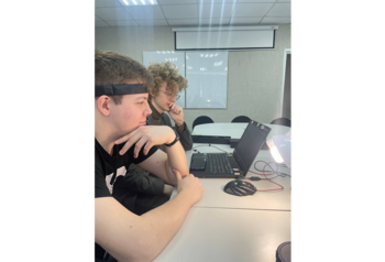 Выпускник ТУСУРа создает платформу для управления умным домом силой мысли