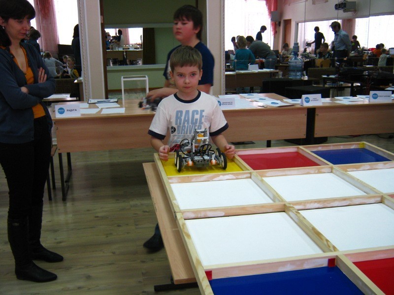 Юные робототехники выступили на соревнованиях «Весенний Робоспринт-2012» в Академлицее
