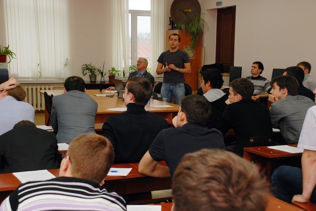 В ТУСУРе в рамках IХ Международной научно-практической конференции «Электронные средства и системы управления» состоялись очные школы-семинары