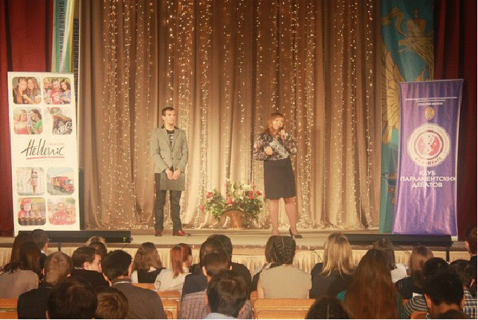 Студенты ТУСУРа приняли участие в международном турнире по парламентским дебатам Pro et Contra в Екатеринбурге