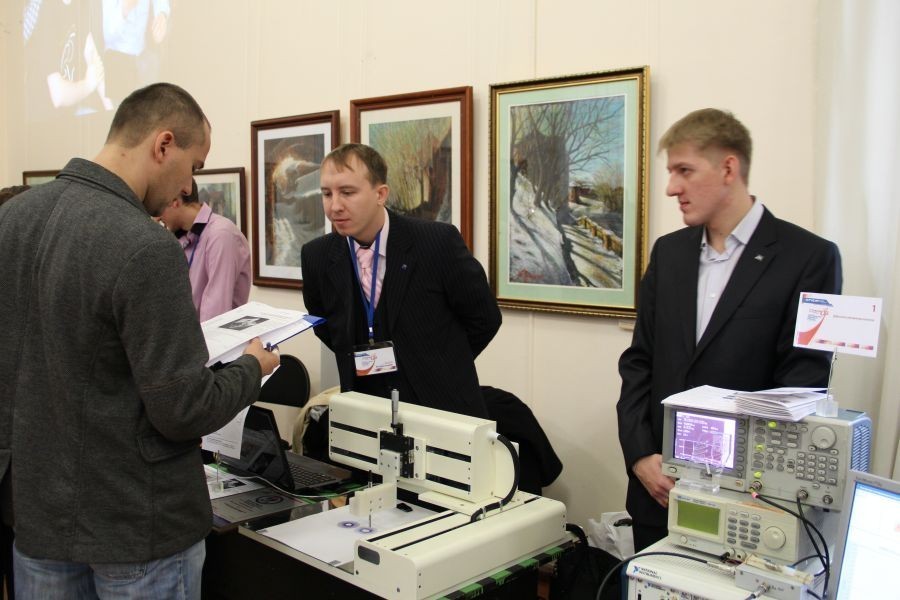 Институт инноватики принял участие в выставке научных достижений молодых учёных ТУСУРа «РОСТ.up!»