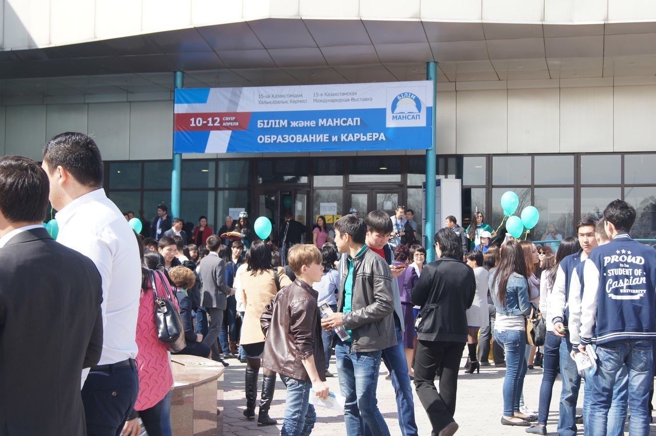 ТУСУР принял участие в XV Казахстанской международной выставке «Образование и карьера»