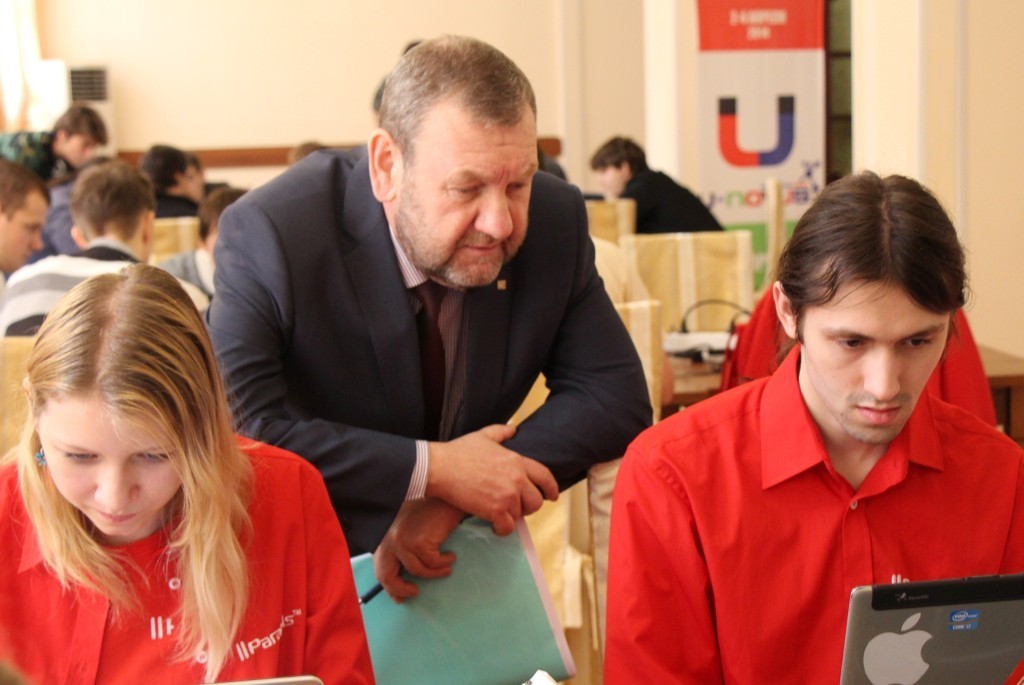 В рамках U-NOVUS – 2014 ИСИБ ТУСУР провёл конкурс по компьютерной безопасности SibirCTF