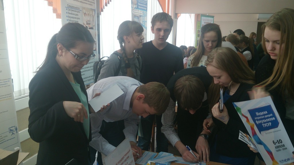 Представители ТУСУР приняли участие в ярмарке учебных мест в Северске, Анжеро-Судженске и Новокузнецке