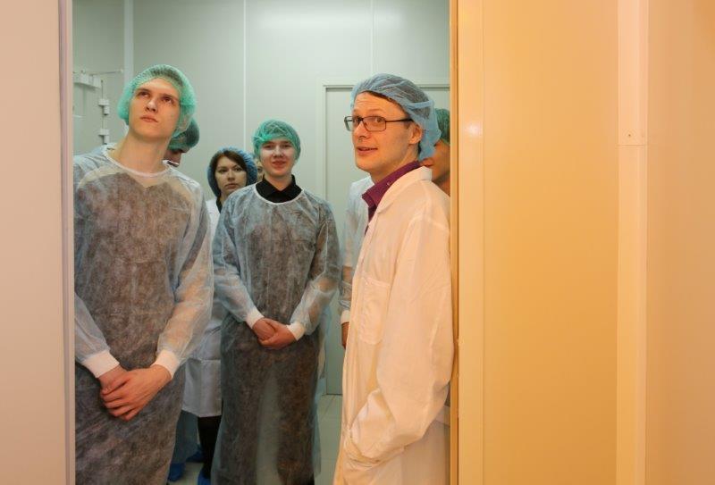 В конце февраля томские школьники впервые побывали на экскурсии в НОЦ «Нанотехнологии» ТУСУР