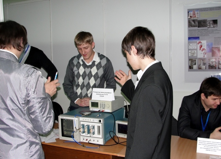 Выставка научных достижений молодых учёных «СибНова-2012»