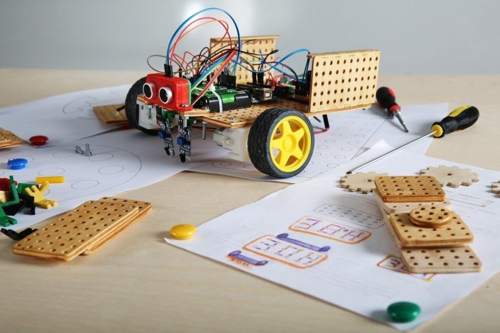 Проект STEM-Центра ТУСУР позволит сделать робототехнику в школе более доступной