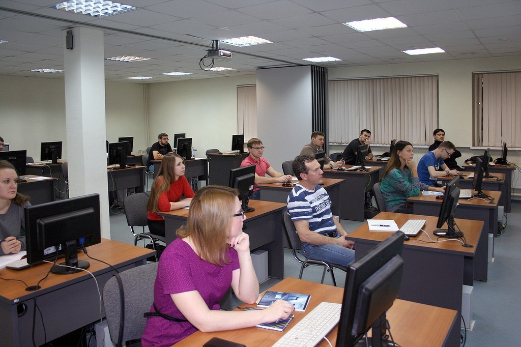 17 февраля в Центре международной IT-подготовки начались занятия по программе повышения квалификации «Программирование на Java»