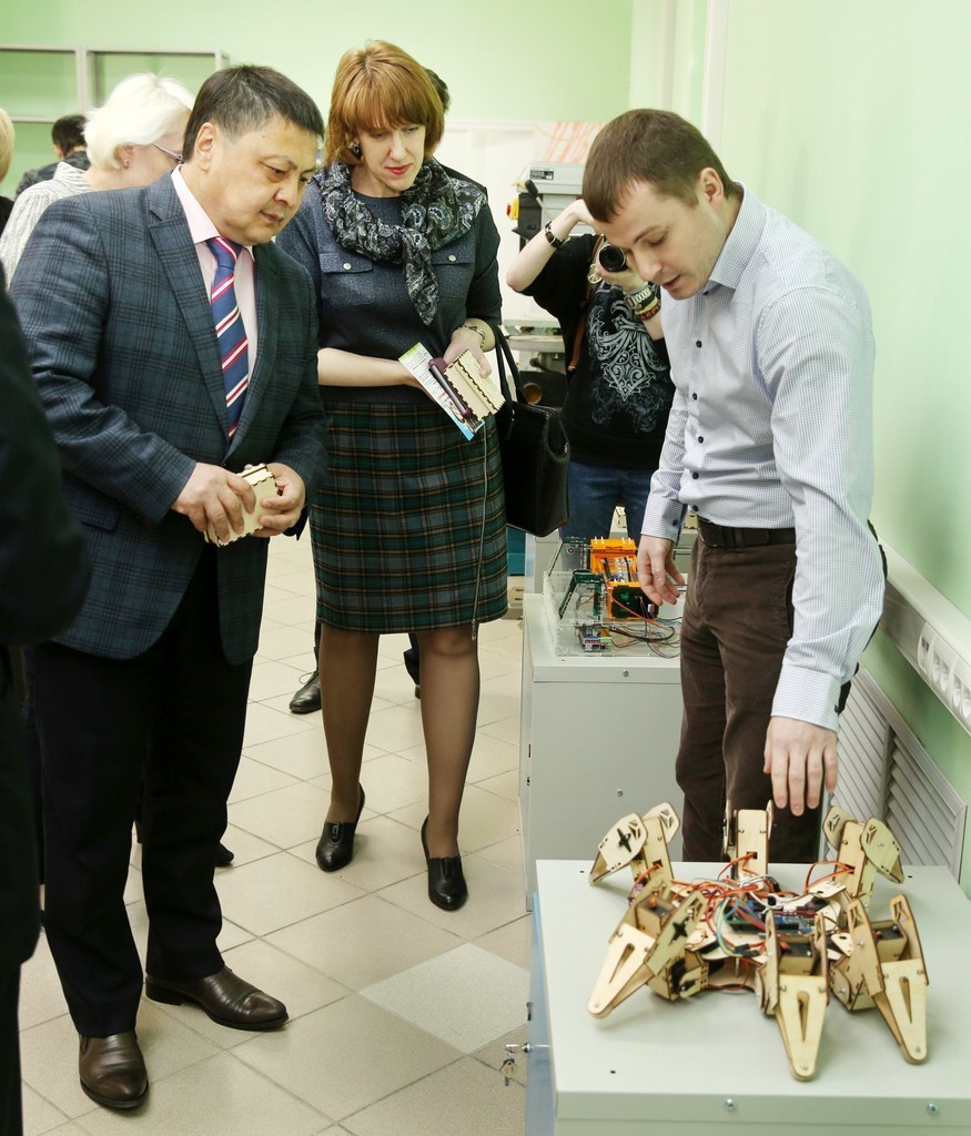 ТУСУР открыл первый в Томской области детский технопарк