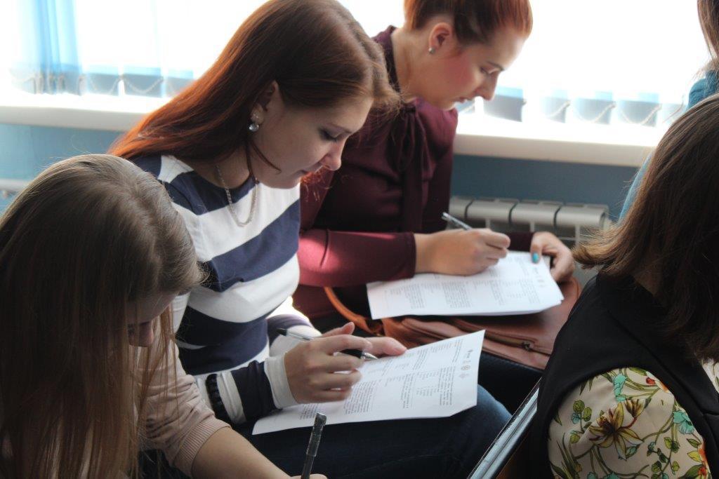 Студенты ТУСУРа приняли участие в Большом этнографическом диктанте