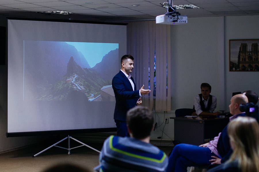 В студенческом бизнес-инкубаторе ТУСУРа состоялась встреча руководителей томских IT-компаний со студентами вузов