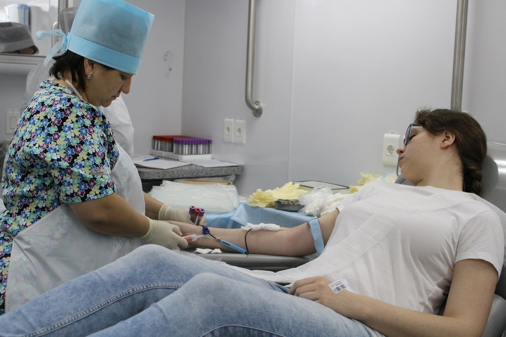 Тусуровцы пополнили банк крови на 30 литров в ходе акции «День донора»